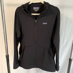 Patagonia R1 Air Full Zip Hoody in Black